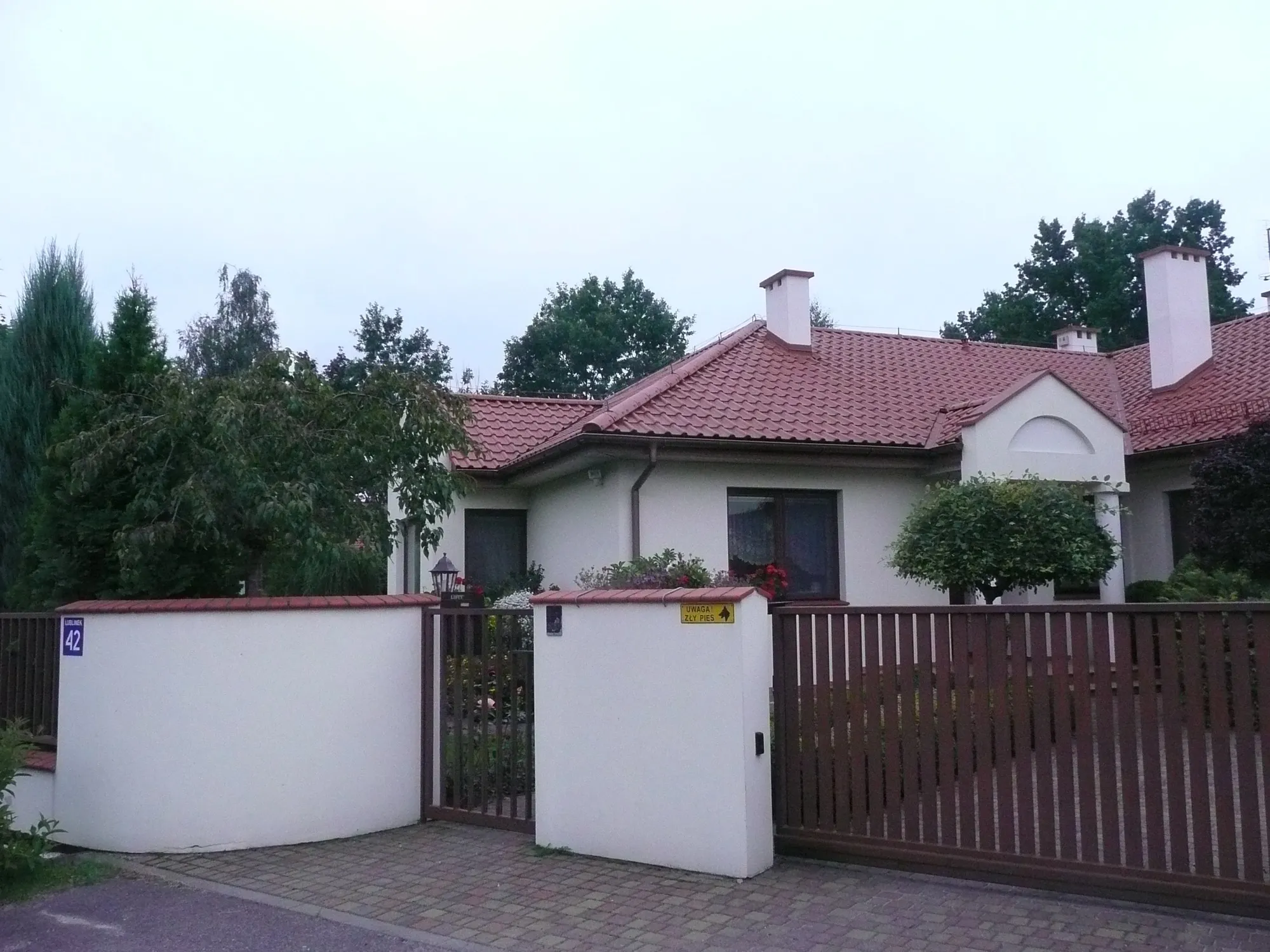 LUBLINEK — single-family house with garages — Single-family housing (3)